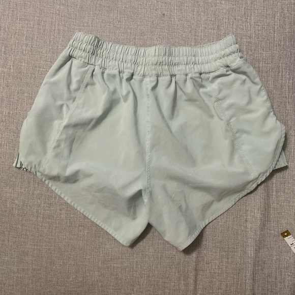 Lululemon play off the please shorts. Mint breeze. Sz 4. - Picture 3 of 9